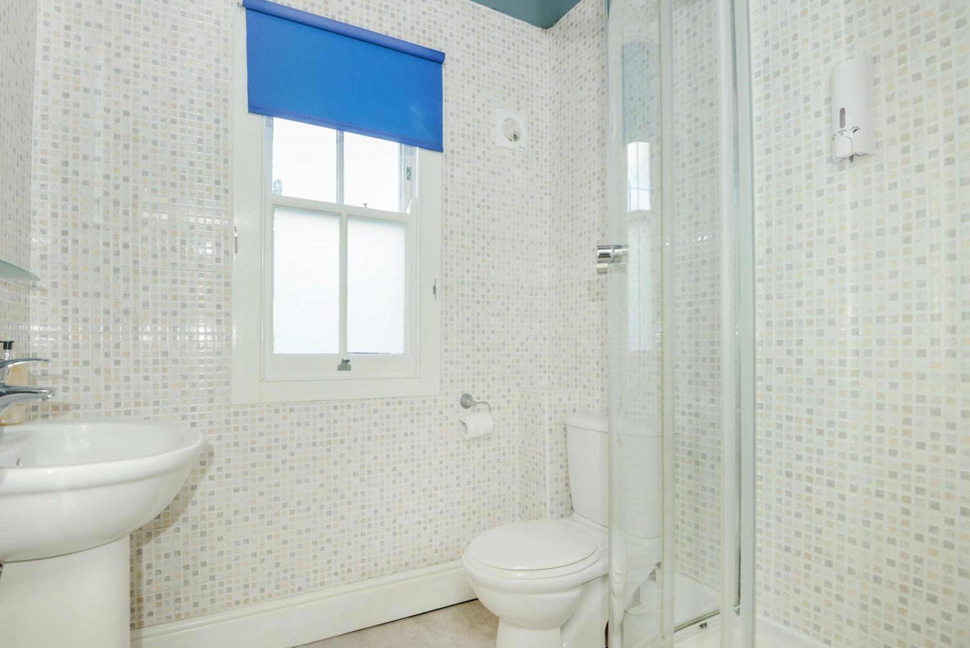 Harbour Court Plymouth - Free Parking - Tucked Away On The Barbican With Courtyard - By Ocean City Retreats Exterior photo