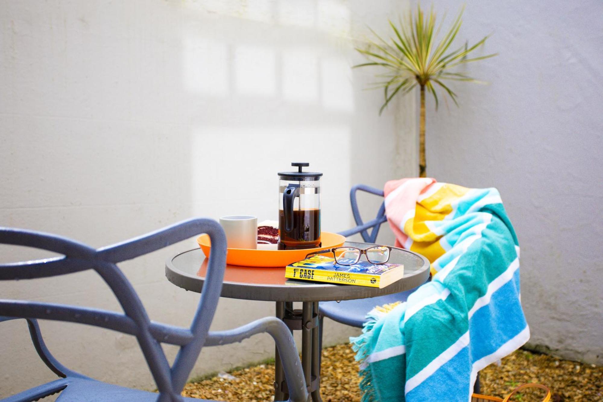 Harbour Court Plymouth - Free Parking - Tucked Away On The Barbican With Courtyard - By Ocean City Retreats Exterior photo